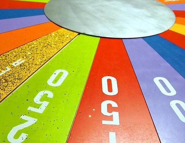 game-shows-colorful-wheel Gameshow